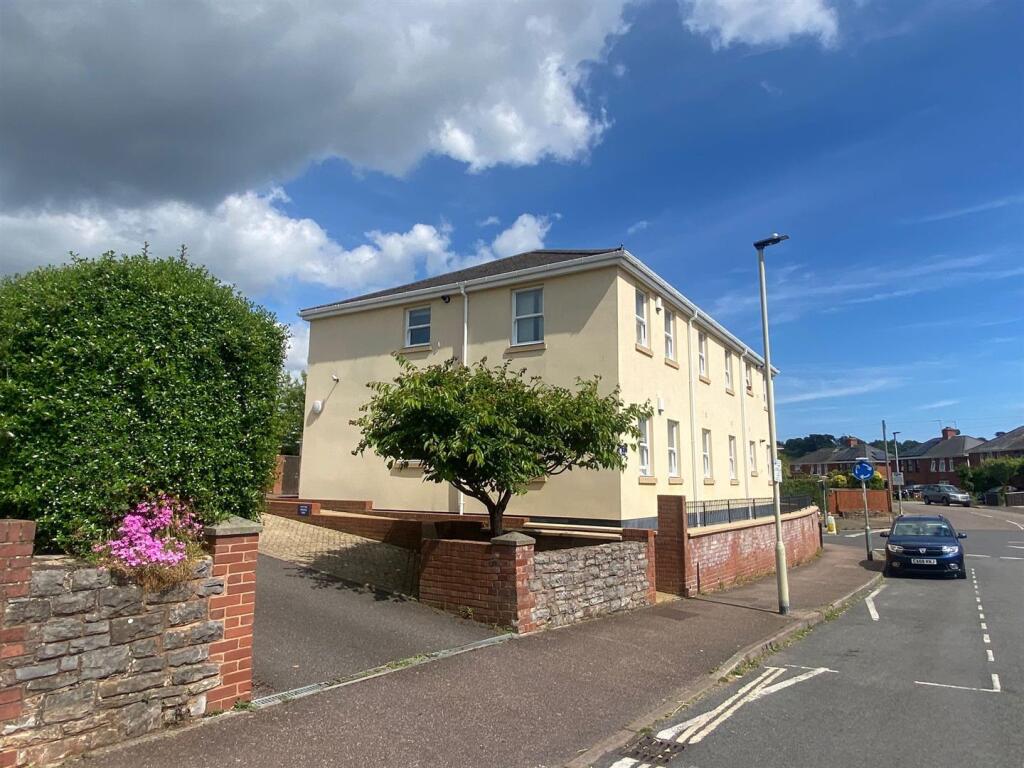 2 bed Apartment for rent in Shillingford Abbot. From Stags - Exeter
