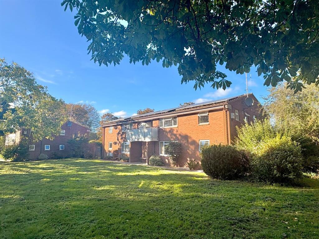 2 bed Apartment for rent in Exeter. From Stags - Exeter