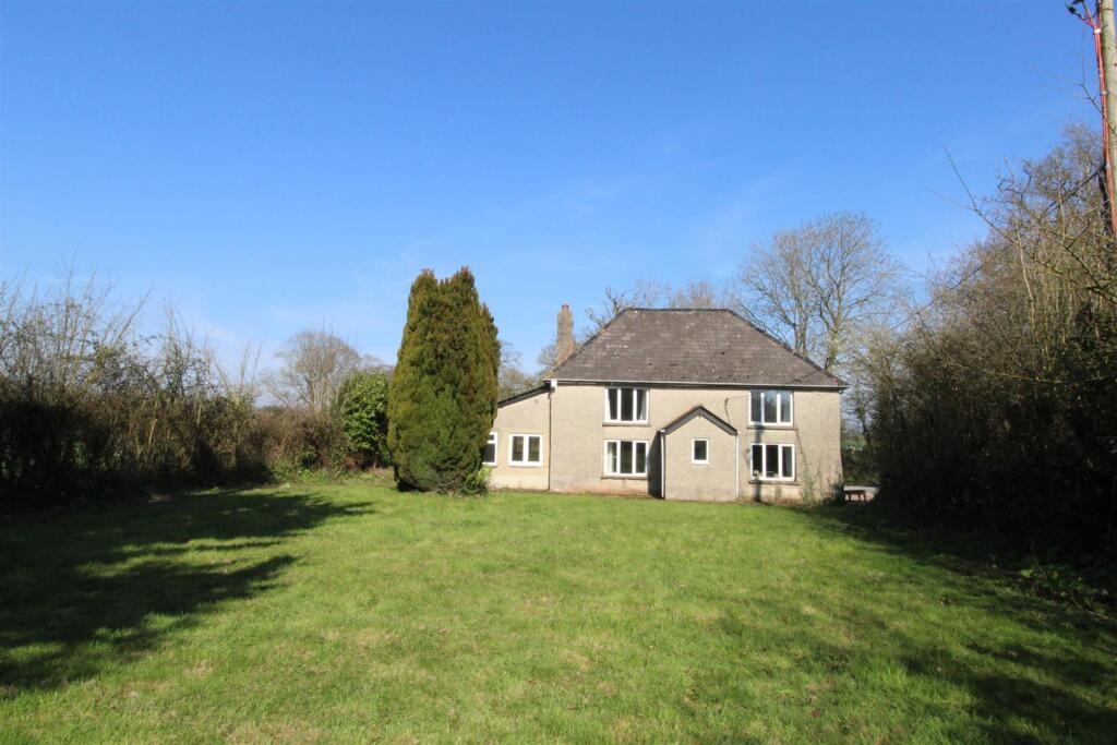 3 bed Detached for rent in Cullompton. From Stags - Honiton 3 bed Detached for rent in Cullompton. From Stags - Honiton