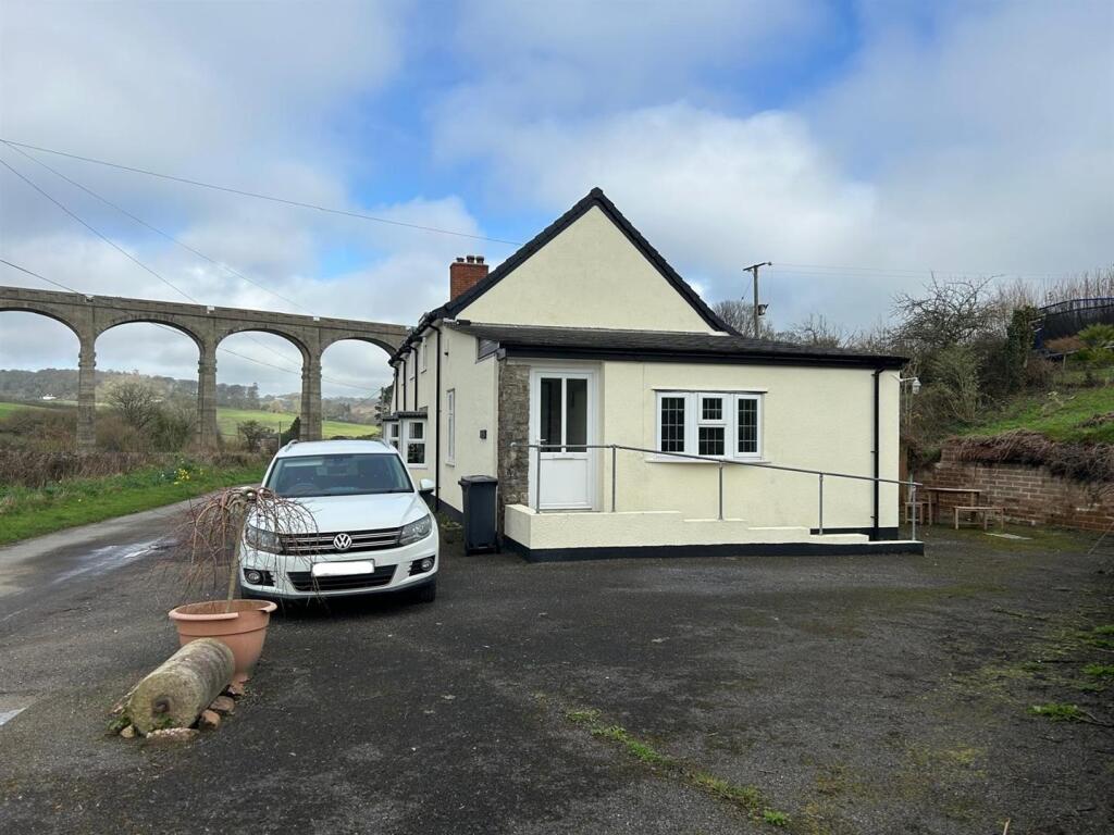 1 bed Semi Detached for rent in Lyme Regis. From Stags - Honiton