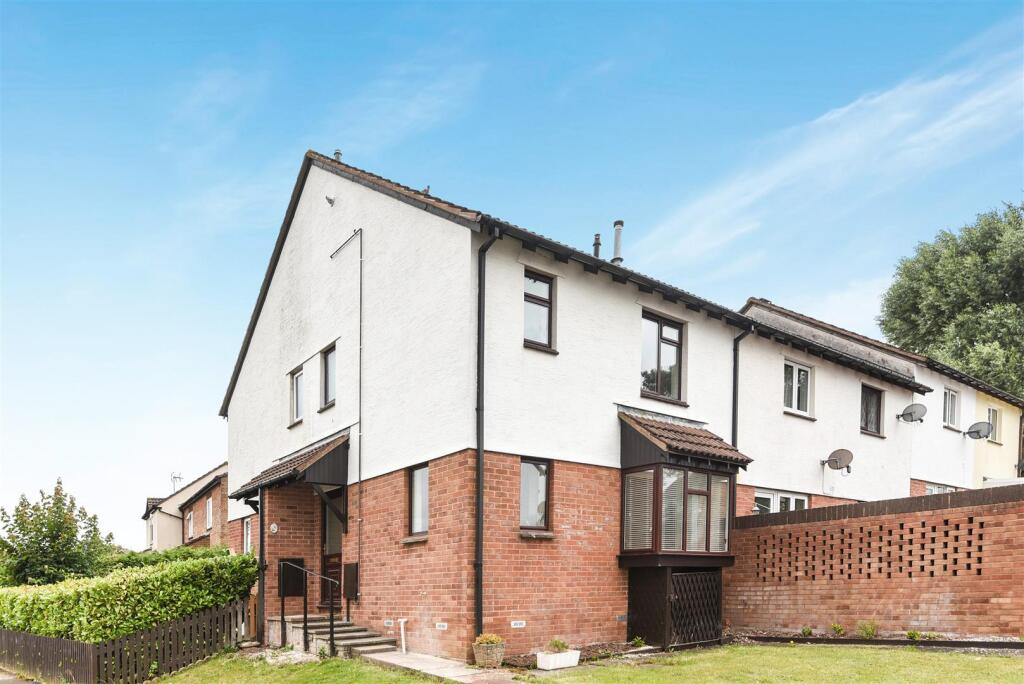 2 bed Mid Terraced House for rent in Honiton. From Stags - Honiton