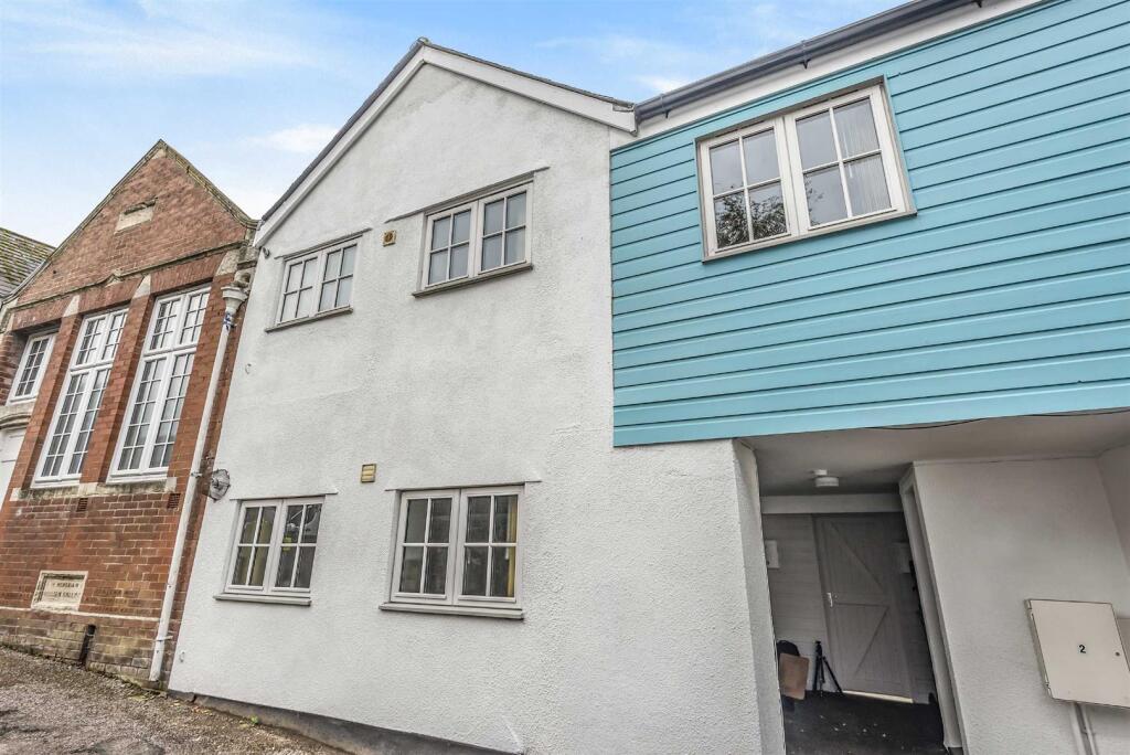 2 bed Apartment for rent in Honiton. From Stags - Honiton