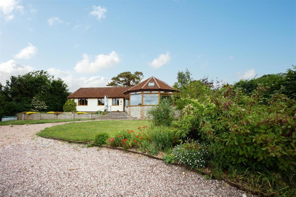 3 bed Bungalow for rent in Chardstock. From Stags - Honiton 3 bed Bungalow for rent in Chardstock. From Stags - Honiton