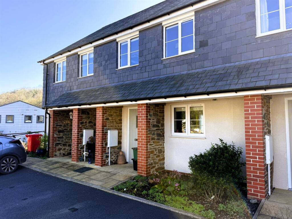 2 bed Mid Terraced House for rent in Bampton. From Stags - Tiverton