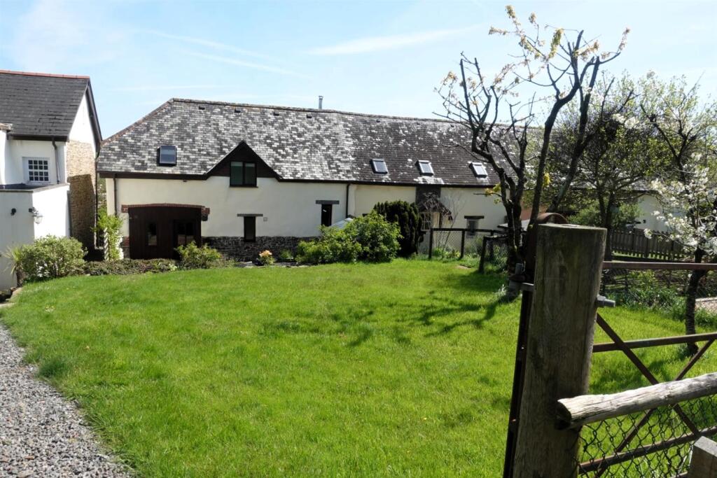 3 bed Mid Terraced House for rent in Chawleigh. From Stags - Tiverton