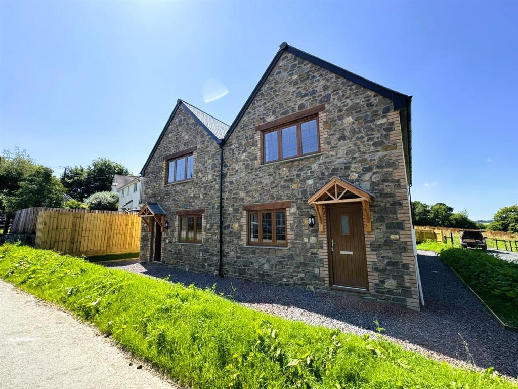 2 bed Semi Detached for rent in East Anstey. From Stags - Tiverton 2 bed Semi Detached for rent in East Anstey. From Stags - Tiverton