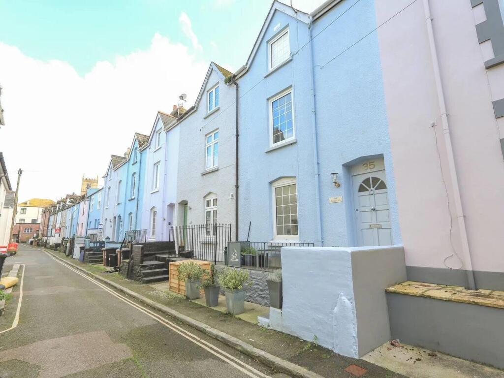 2 bed Mid Terraced House for rent in Dartmouth. From Stags - Totnes