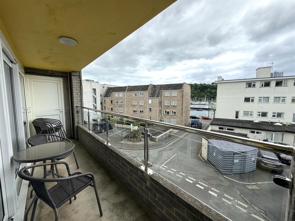 2 bed Apartment for rent in Dartmouth. From Stags - Totnes 2 bed Apartment for rent in Dartmouth. From Stags - Totnes