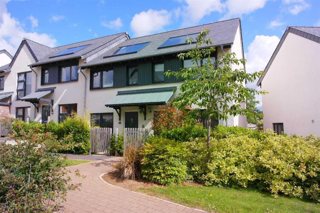 2 bed Mid Terraced House for rent in Harbertonford. From Stags - Totnes