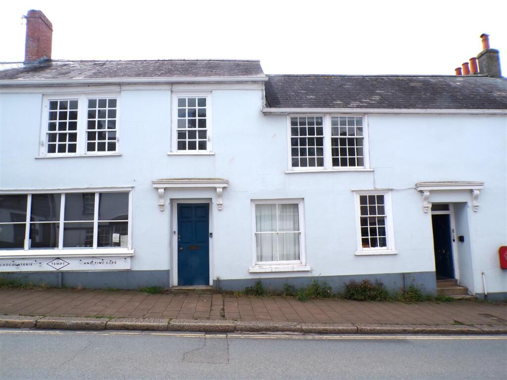 4 bed Mid Terraced House for rent in Totnes. From Stags - Totnes 4 bed Mid Terraced House for rent in Totnes. From Stags - Totnes