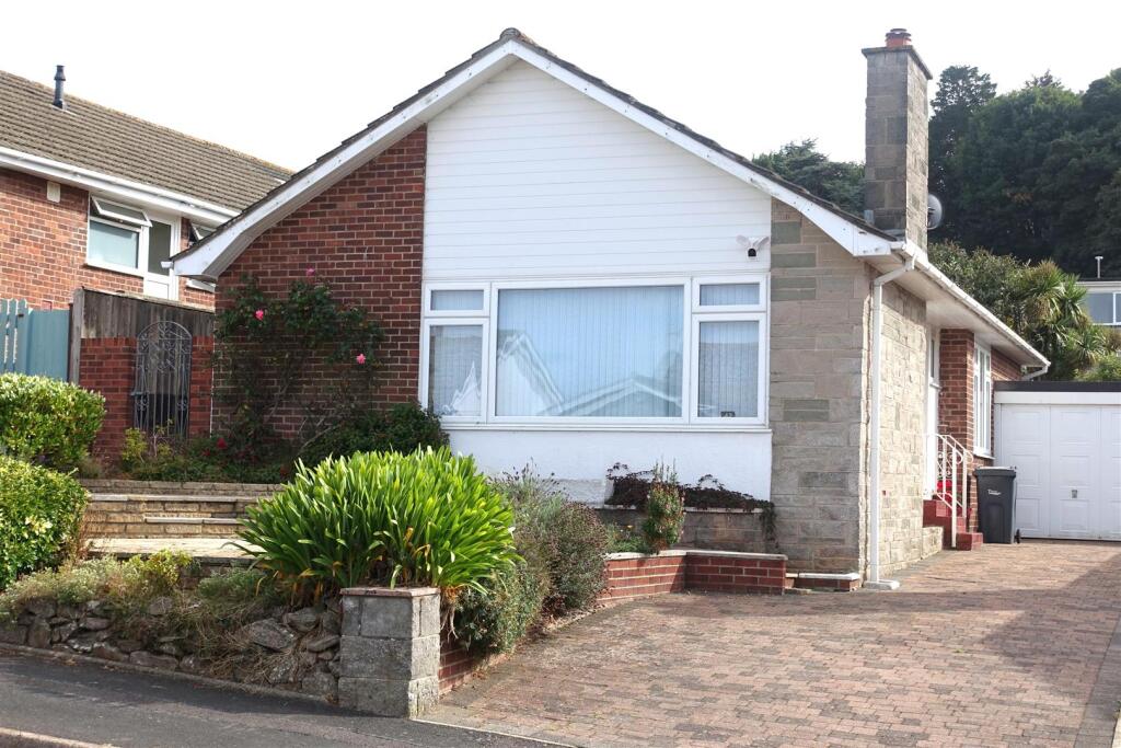 2 bed Bungalow for rent in Paignton. From Stags - Totnes