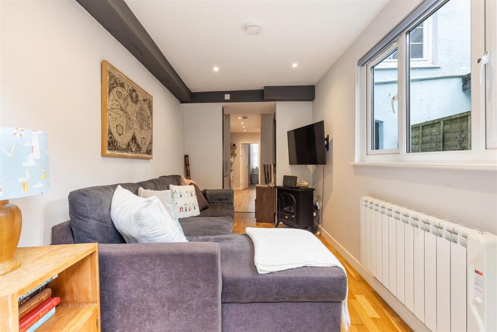 1 bed Apartment for rent in Dartmouth. From Stags - Totnes 1 bed Apartment for rent in Dartmouth. From Stags - Totnes