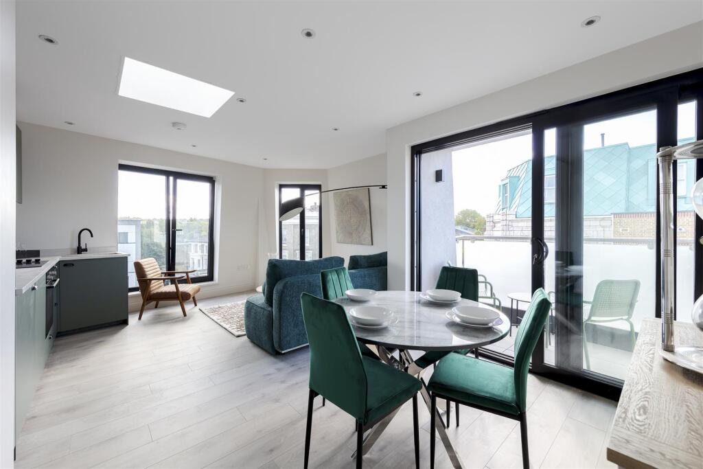 2 bed 1st Floor Flat for rent in London. From Stapleton Long - West Norwood 2 bed 1st Floor Flat for rent in London. From Stapleton Long - West Norwood