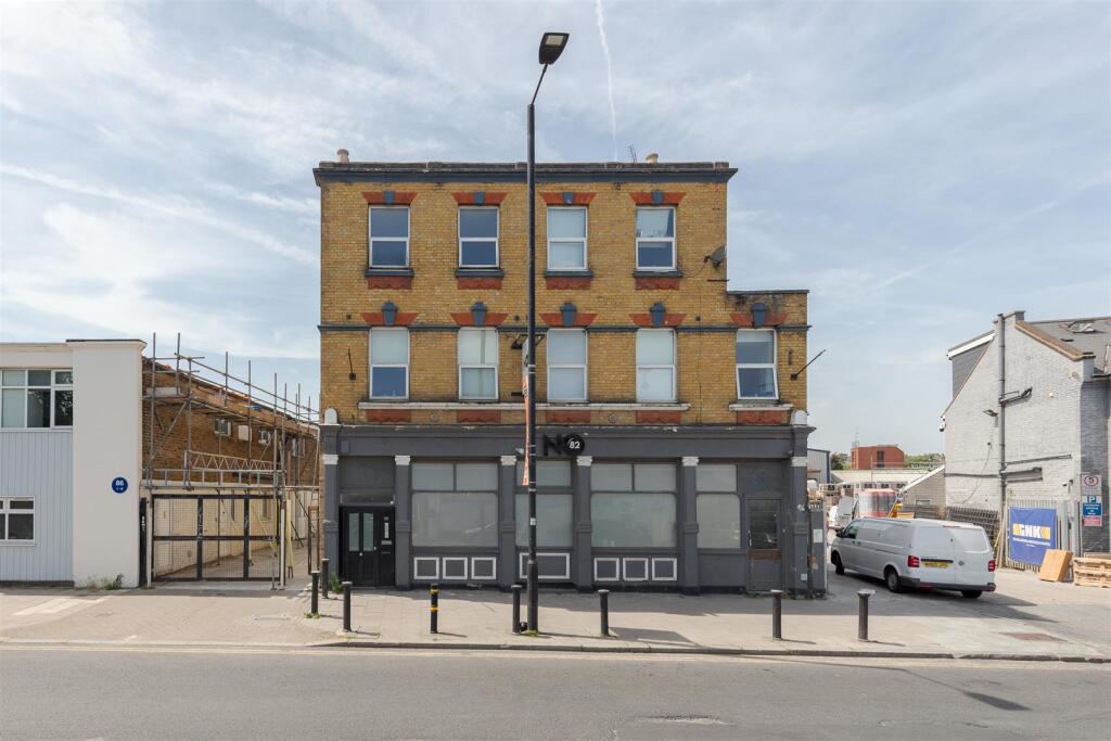 2 bed 1st Floor Flat for rent in London. From Stapleton Long - West Norwood