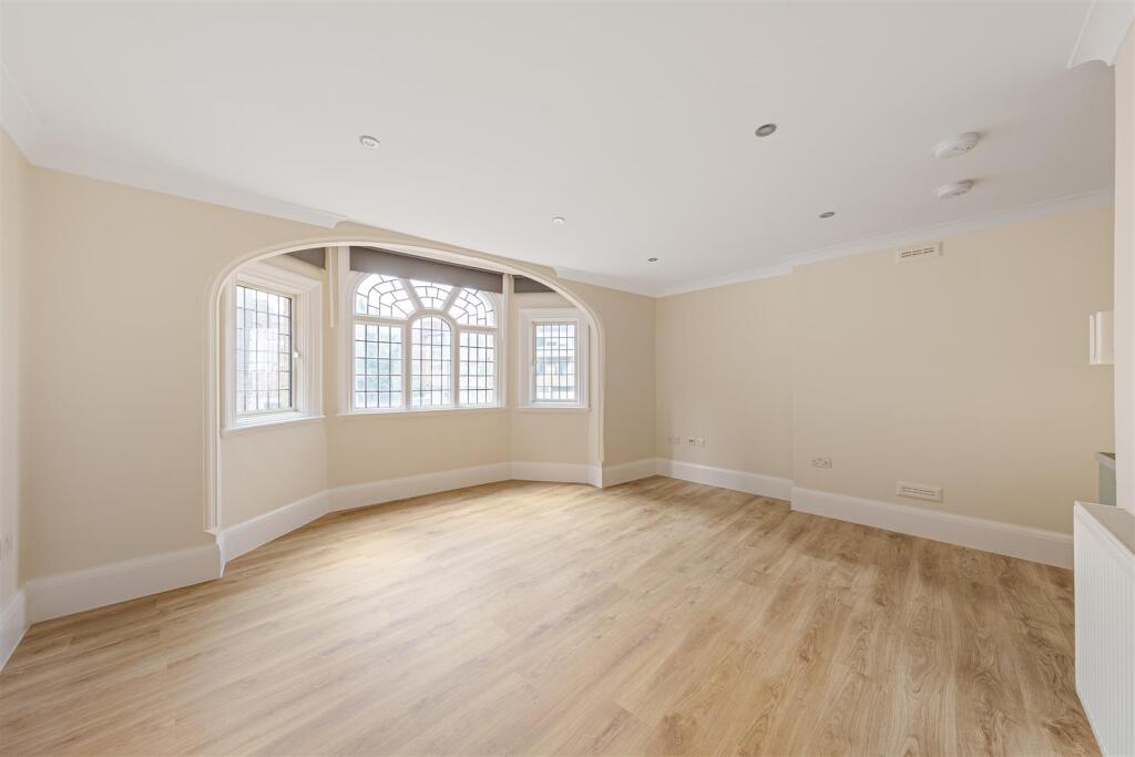 2 bed 1st Floor Flat for rent in Croydon. From Stapleton Long - West Norwood 2 bed 1st Floor Flat for rent in Croydon. From Stapleton Long - West Norwood