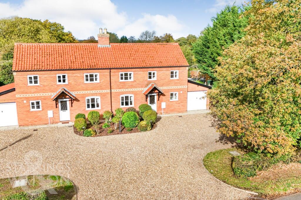 3 bed Semi Detached for rent in Great Moulton. From Starkings & Watson - Norfolk & Suffolk