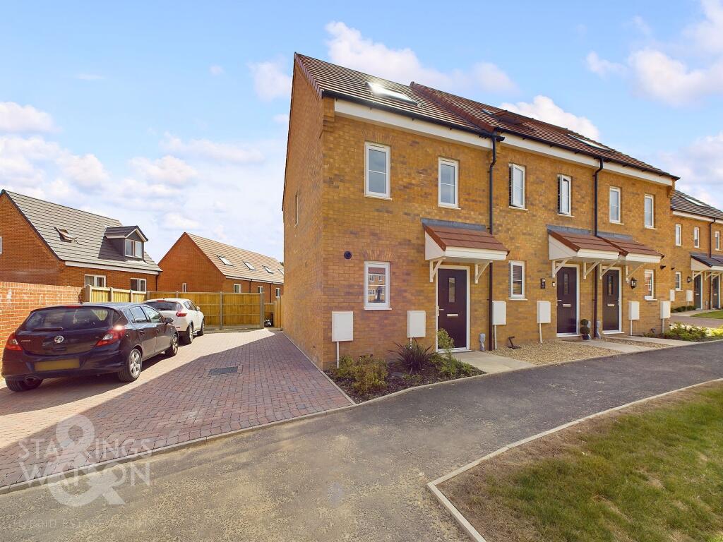 3 bed Town House for rent in Norwich. From Starkings & Watson - Norfolk & Suffolk