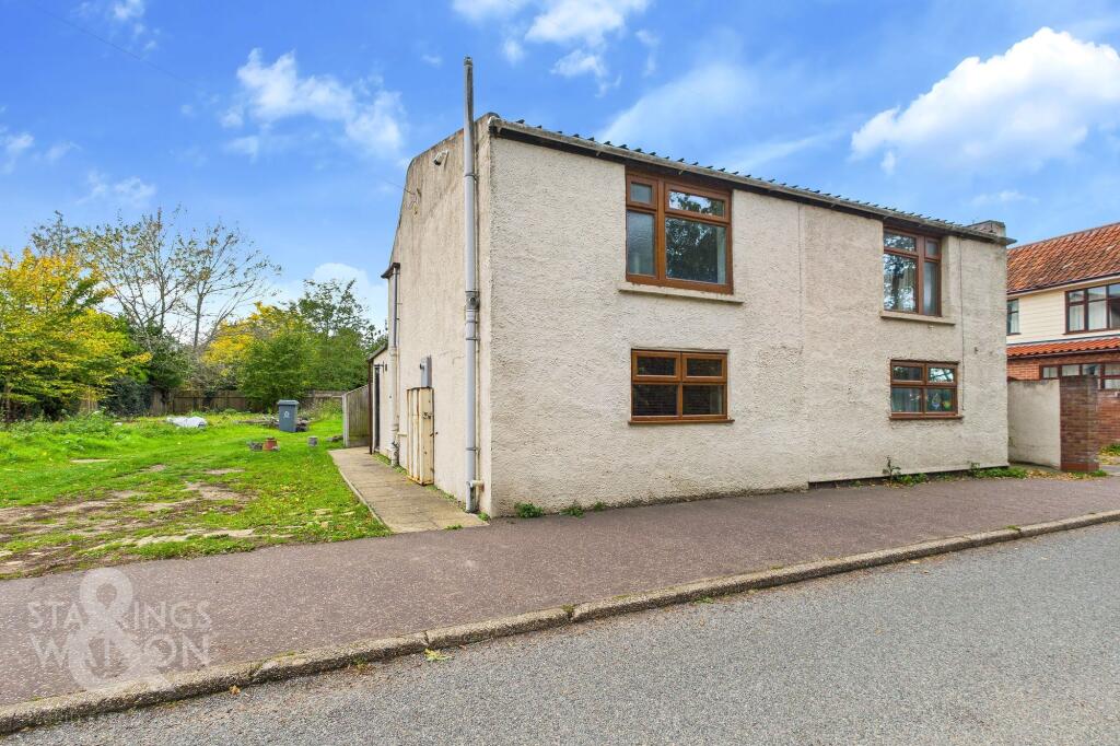 2 bed Cottage for rent in Freethorpe. From Starkings & Watson - Norfolk & Suffolk 2 bed Cottage for rent in Freethorpe. From Starkings & Watson - Norfolk & Suffolk