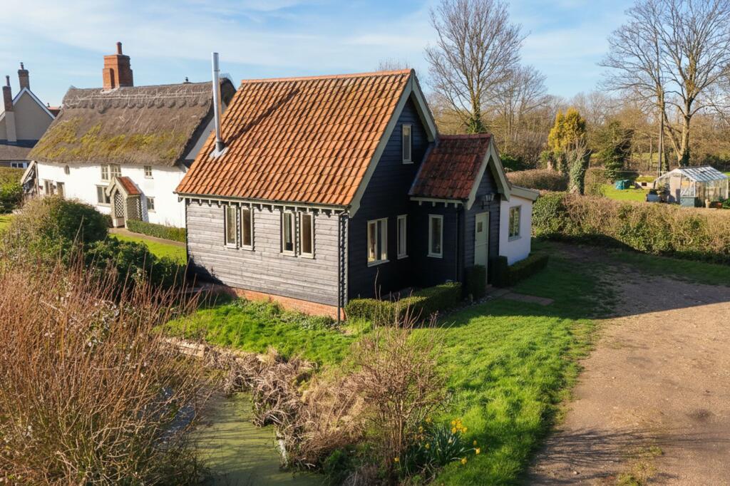 1 bed Detached for rent in Eye. From Starkings & Watson - Norfolk & Suffolk