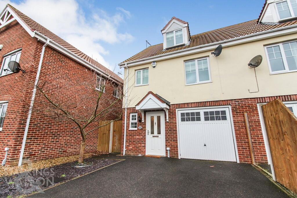 3 bed Town House for rent in Worlingham. From Starkings & Watson - Norfolk & Suffolk