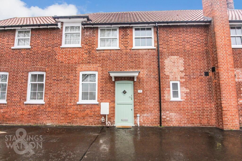 2 bed Mid Terraced House for rent in Eye. From Starkings & Watson - Norfolk & Suffolk