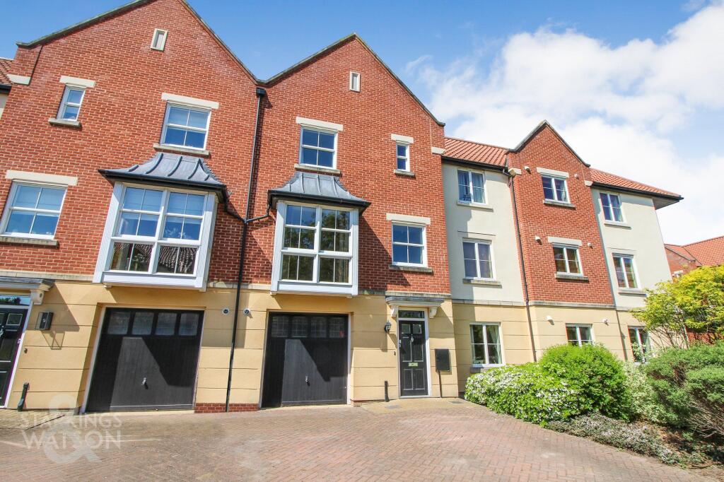 3 bed Town House for rent in Norwich. From Starkings & Watson - Norfolk & Suffolk