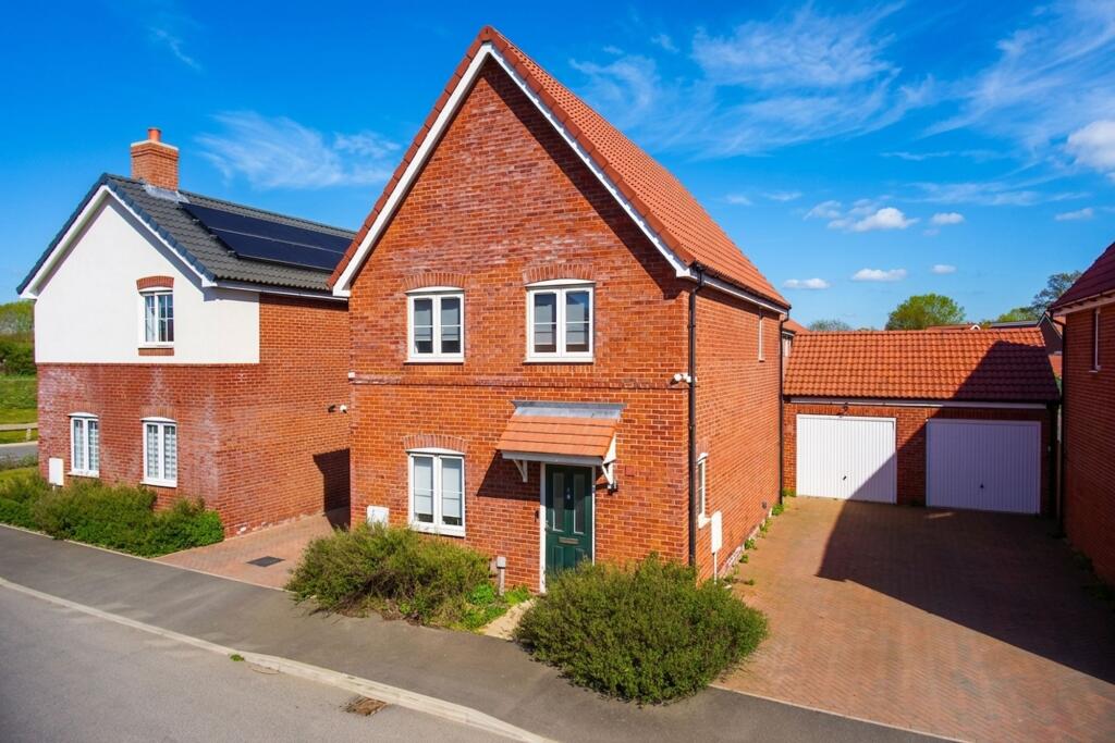 3 bed Detached for rent in . From Starkings & Watson - Norfolk & Suffolk