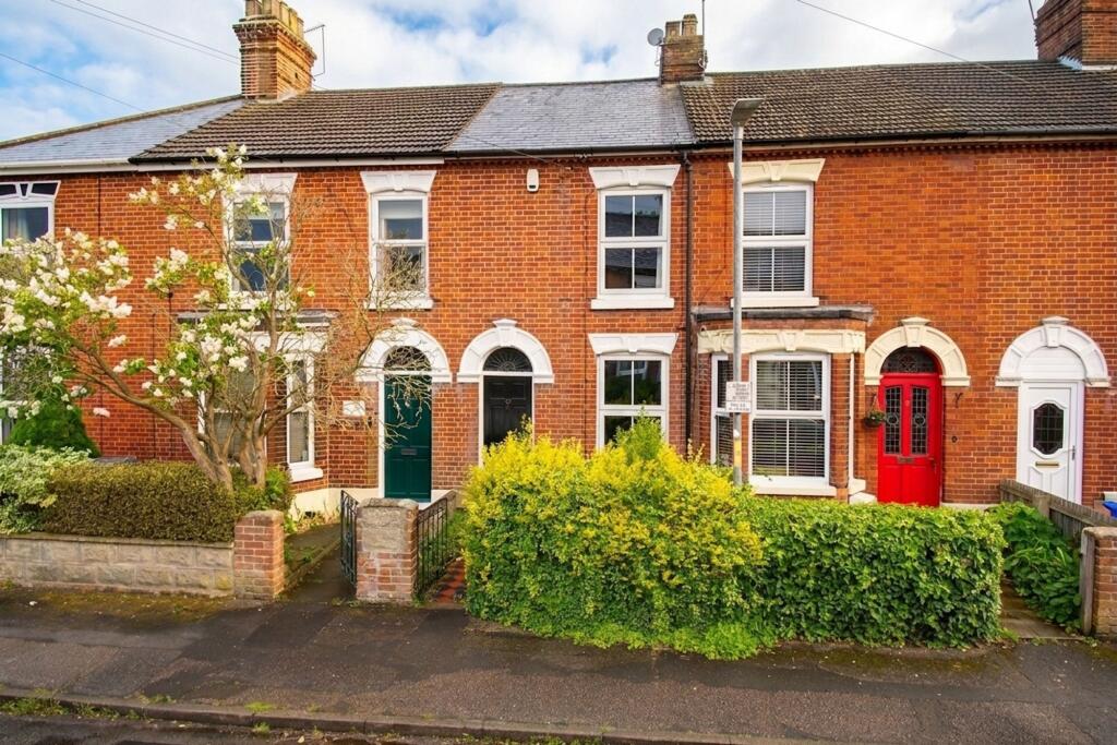 2 bed Mid Terraced House for rent in Trowse Newton. From Starkings & Watson - Norfolk & Suffolk 2 bed Mid Terraced House for rent in Trowse Newton. From Starkings & Watson - Norfolk & Suffolk