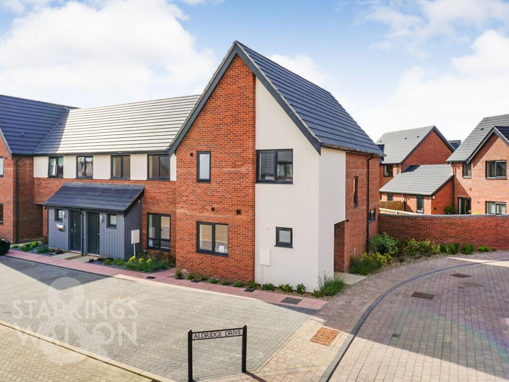 3 bed End of Terrace for rent in Claxton. From Starkings & Watson - Norfolk & Suffolk