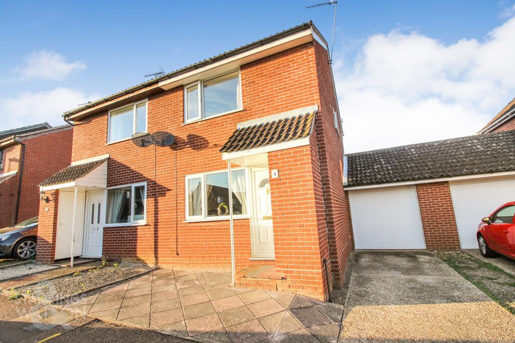 2 bed Semi Detached for rent in Loddon. From Starkings & Watson - Norfolk & Suffolk 2 bed Semi Detached for rent in Loddon. From Starkings & Watson - Norfolk & Suffolk