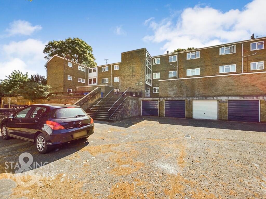 2 bed 1st Floor Flat for rent in Norwich. From Starkings & Watson - Norfolk & Suffolk