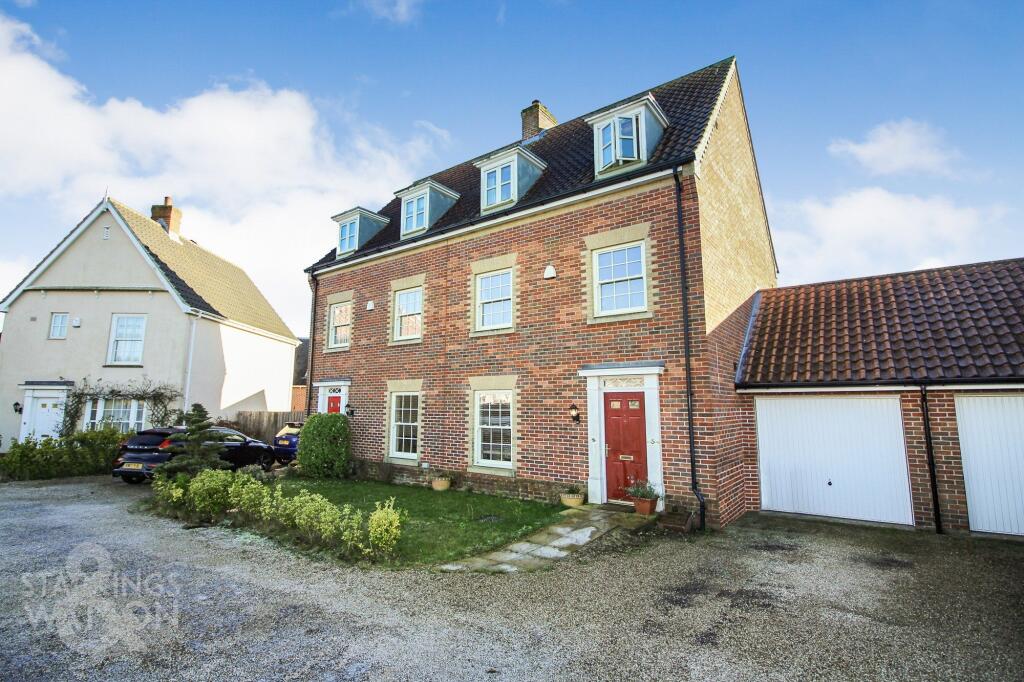 4 bed Town House for rent in Bawburgh. From Starkings & Watson - Norfolk & Suffolk 4 bed Town House for rent in Bawburgh. From Starkings & Watson - Norfolk & Suffolk