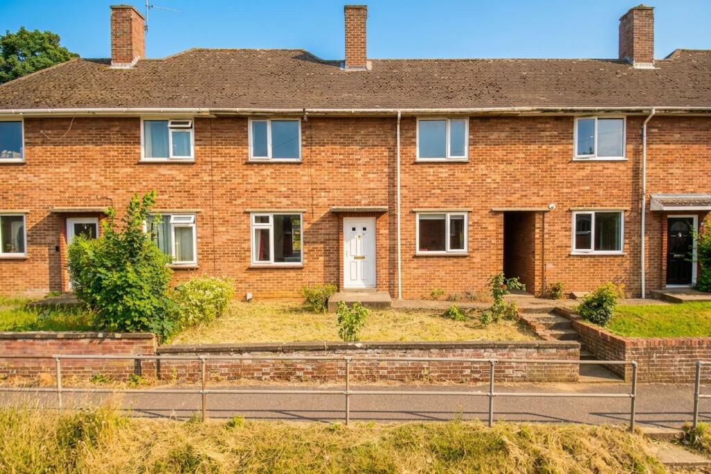 4 bed Mid Terraced House for rent in Norwich. From Starkings & Watson - Norfolk & Suffolk