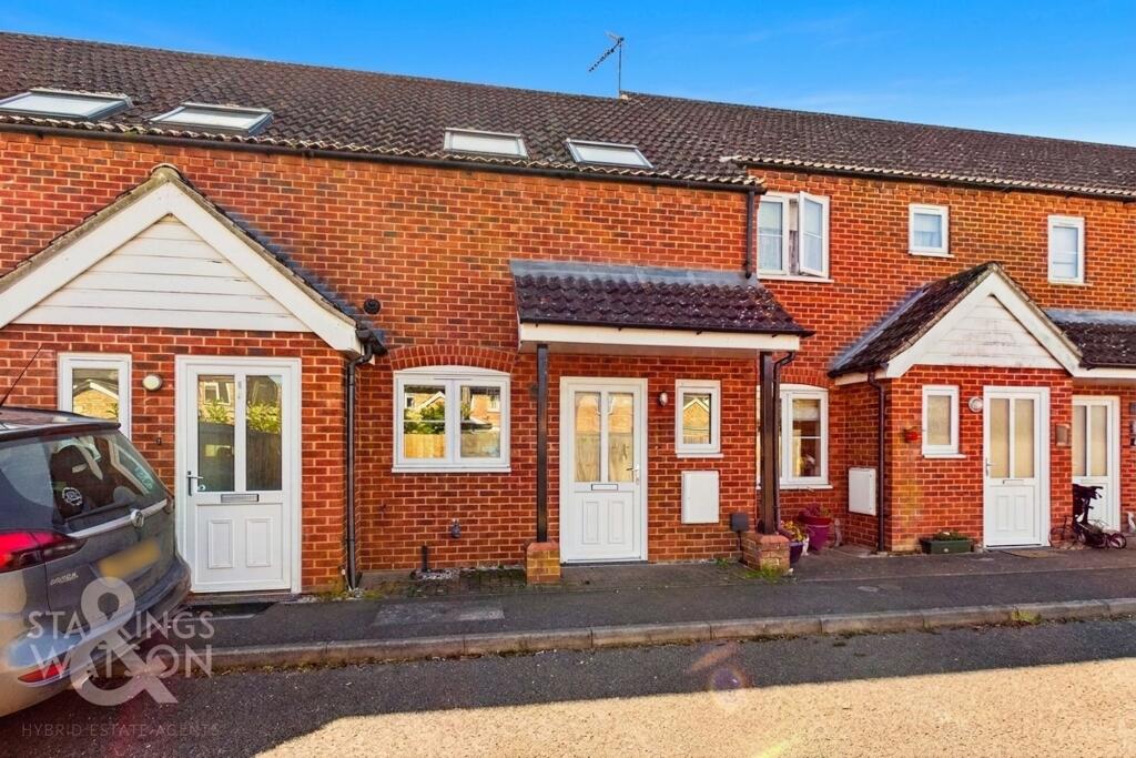 2 bed Mid Terraced House for rent in Swaffham. From Starkings & Watson - Norfolk & Suffolk 2 bed Mid Terraced House for rent in Swaffham. From Starkings & Watson - Norfolk & Suffolk