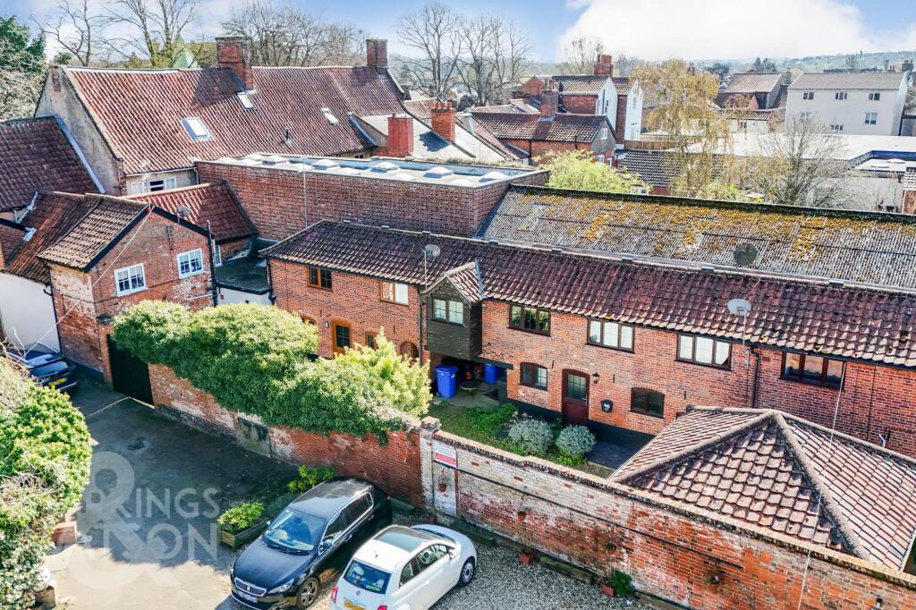 1 bed Cottage for rent in Bungay. From Starkings & Watson - Norfolk & Suffolk