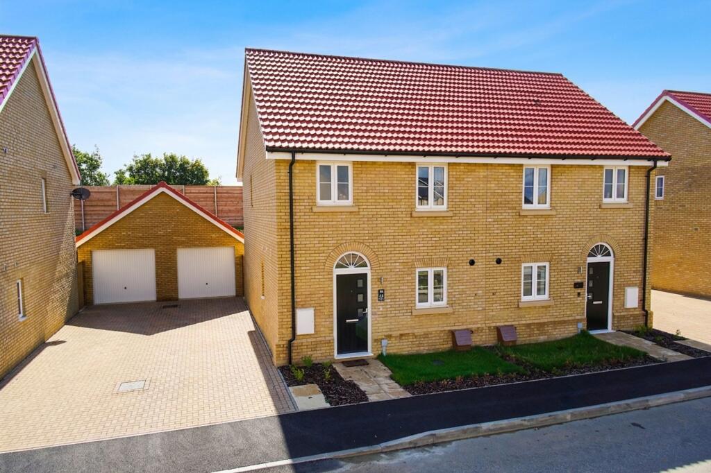 3 bed Semi Detached for rent in Etling Green. From Starkings & Watson - Norfolk & Suffolk 3 bed Semi Detached for rent in Etling Green. From Starkings & Watson - Norfolk & Suffolk