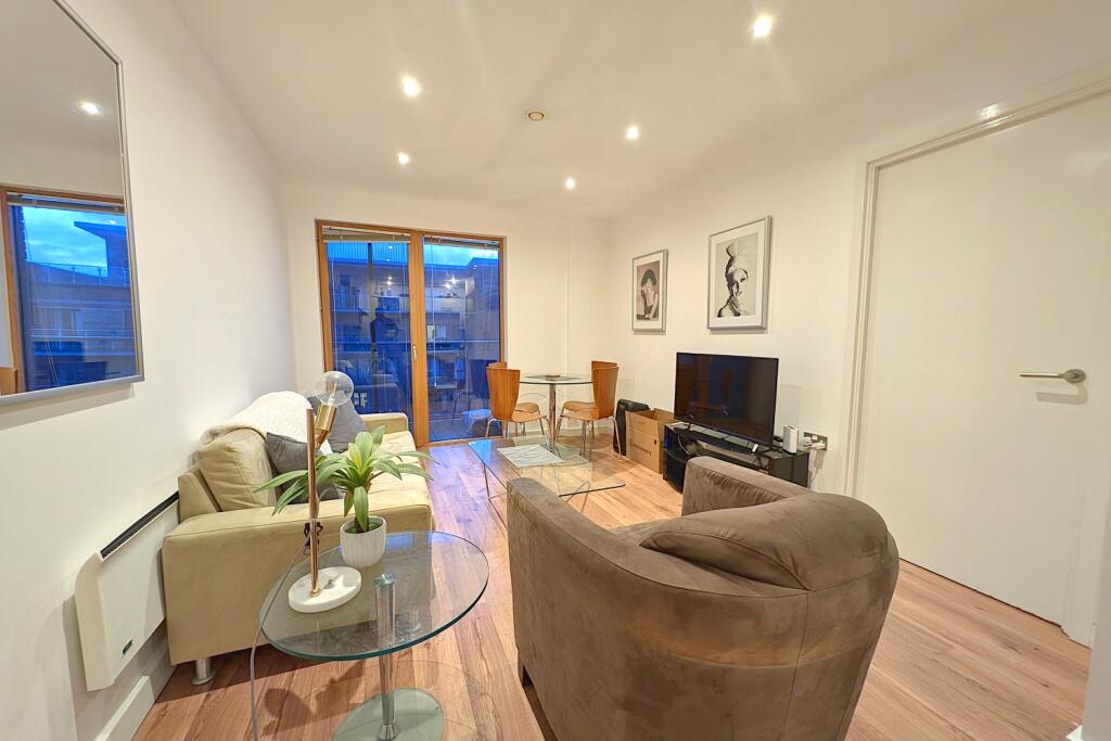 2 bed Apartment for rent in Long Line. From Staves Estate Agents - Sheffield