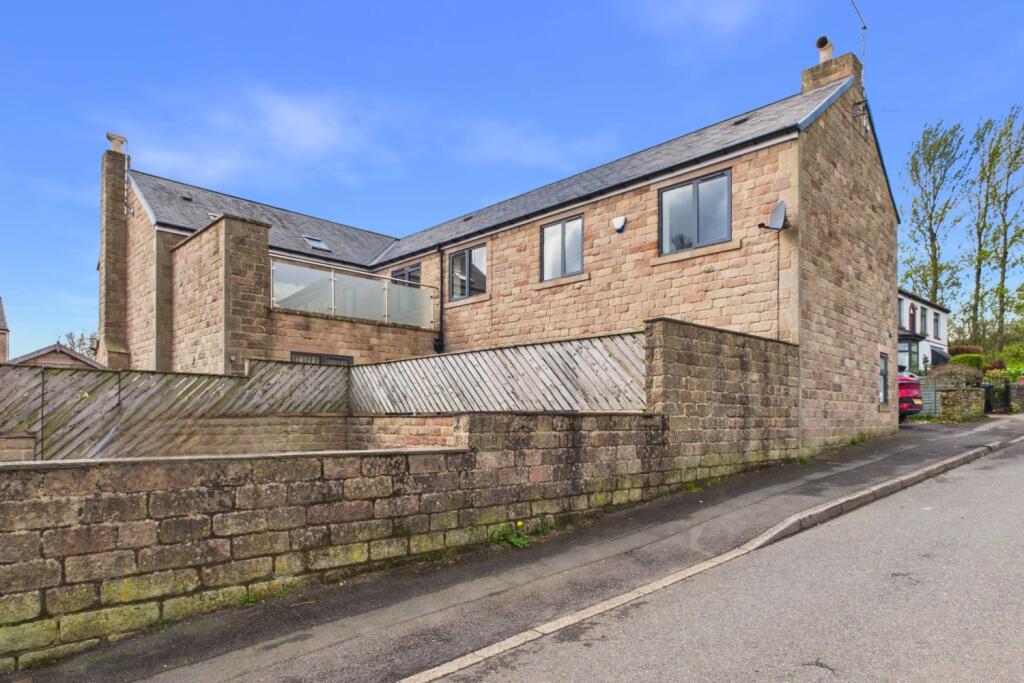 3 bed Link detached for rent in Long Line. From Staves Estate Agents - Sheffield