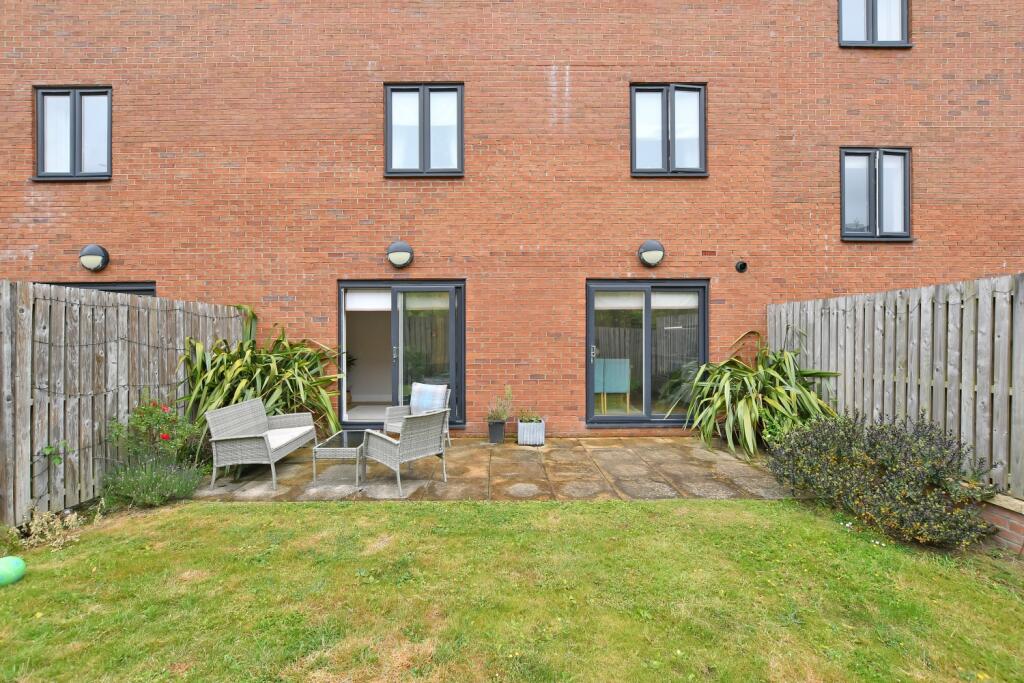 2 bed Apartment for rent in Holmesfield. From Staves Estate Agents - Sheffield