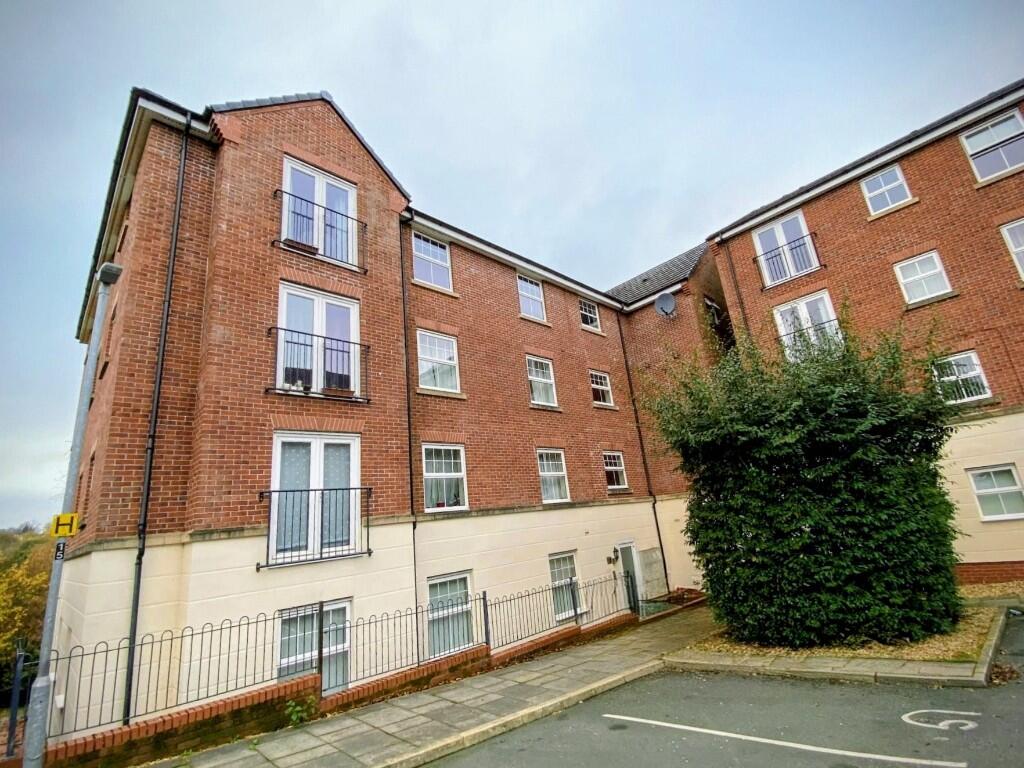 2 bed Apartment for rent in Radcliffe. From Sterling Properties - Bury 2 bed Apartment for rent in Radcliffe. From Sterling Properties - Bury