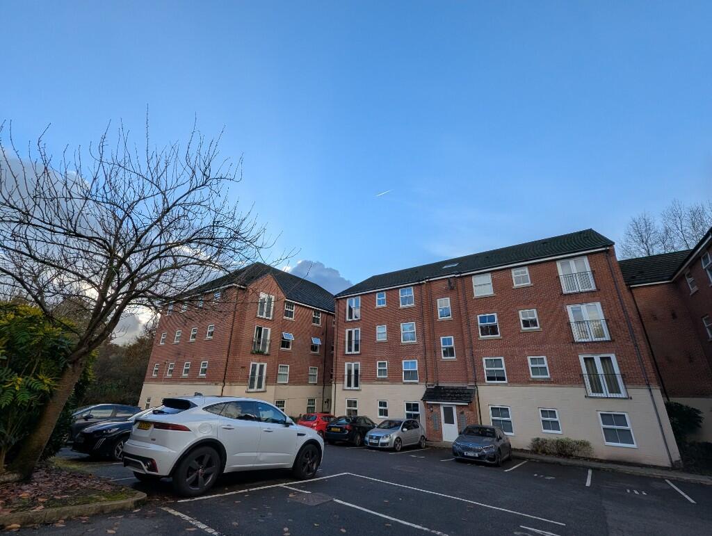 2 bed Apartment for rent in Radcliffe. From Sterling Properties - Bury 2 bed Apartment for rent in Radcliffe. From Sterling Properties - Bury