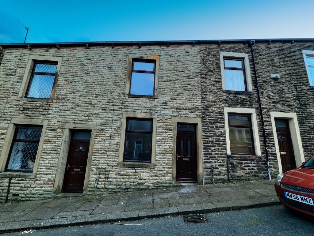 3 bed Mid Terraced House for rent in Colne. From Sterling Properties - Bury 3 bed Mid Terraced House for rent in Colne. From Sterling Properties - Bury