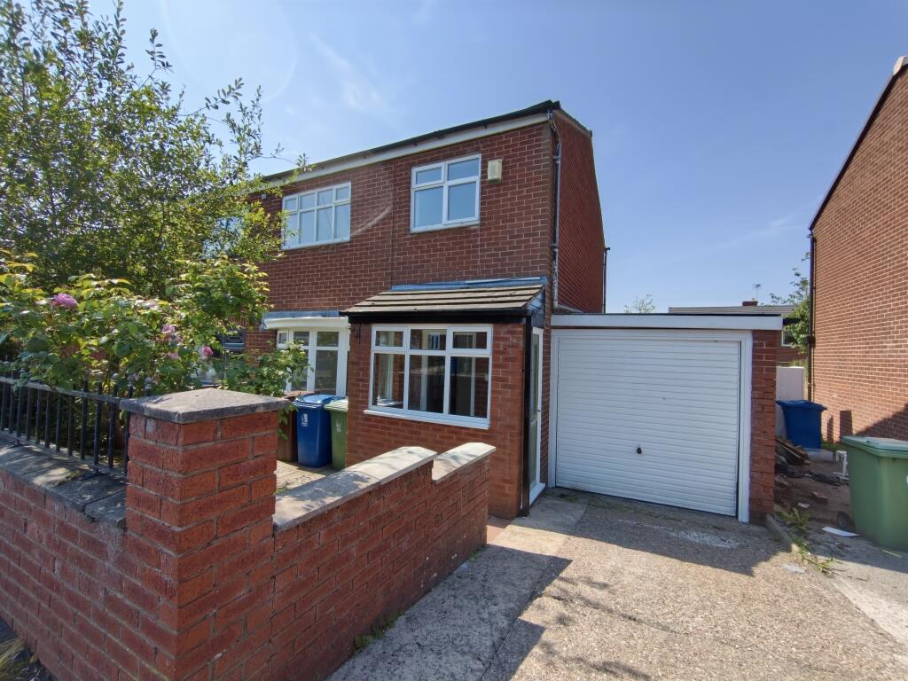 2 bed Semi Detached for rent in Pennington Green. From Sterling Properties - Bury