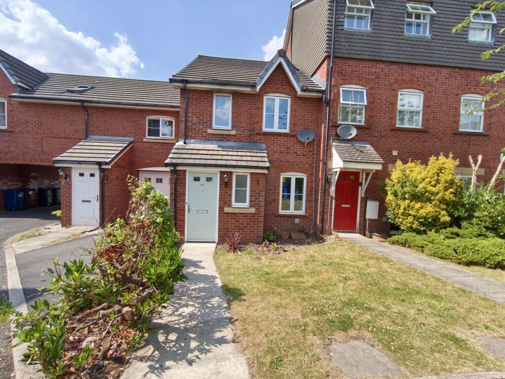 3 bed Town House for rent in Bury. From Sterling Properties - Bury 3 bed Town House for rent in Bury. From Sterling Properties - Bury
