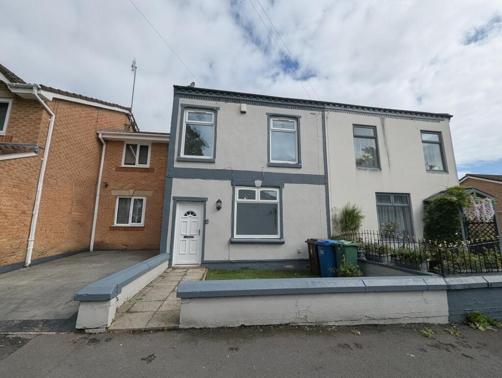 3 bed Semi Detached for rent in Wigan. From Sterling Properties - Bury 3 bed Semi Detached for rent in Wigan. From Sterling Properties - Bury