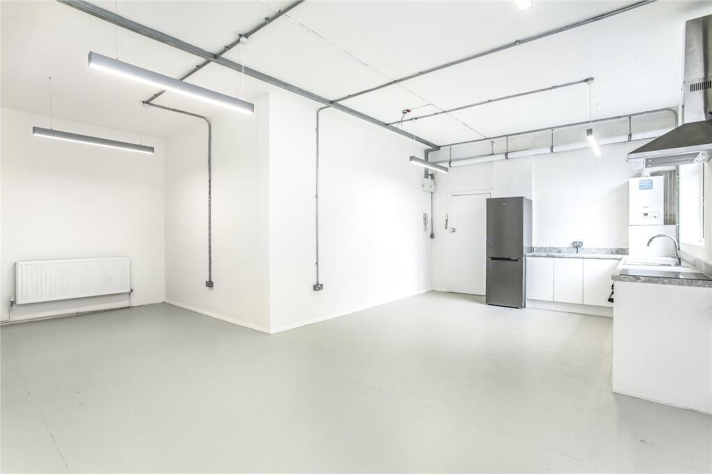 2 bed Apartment for rent in London. From Stirling Ackroyd Lettings - Dalston