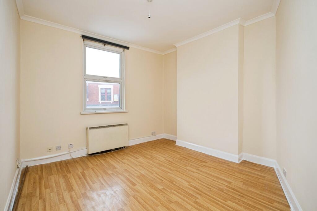 2 bed Apartment for rent in London. From Stirling Ackroyd Lettings - Dalston