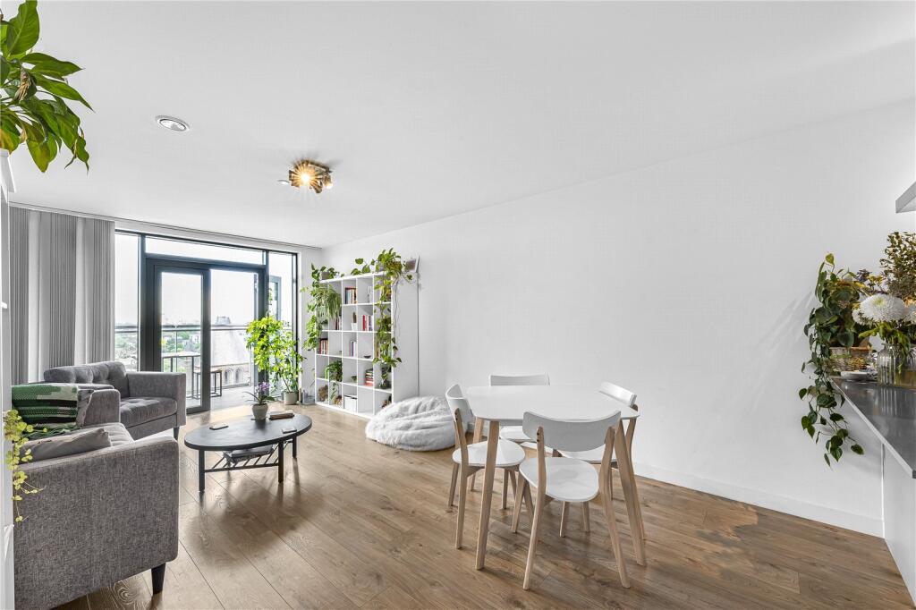 2 bed Apartment for rent in Hackney. From Stirling Ackroyd Lettings - Dalston