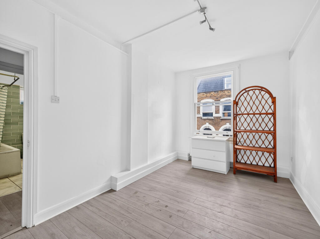 4 bed Apartment for rent in London. From Stirling Ackroyd Lettings - Dalston 4 bed Apartment for rent in London. From Stirling Ackroyd Lettings - Dalston