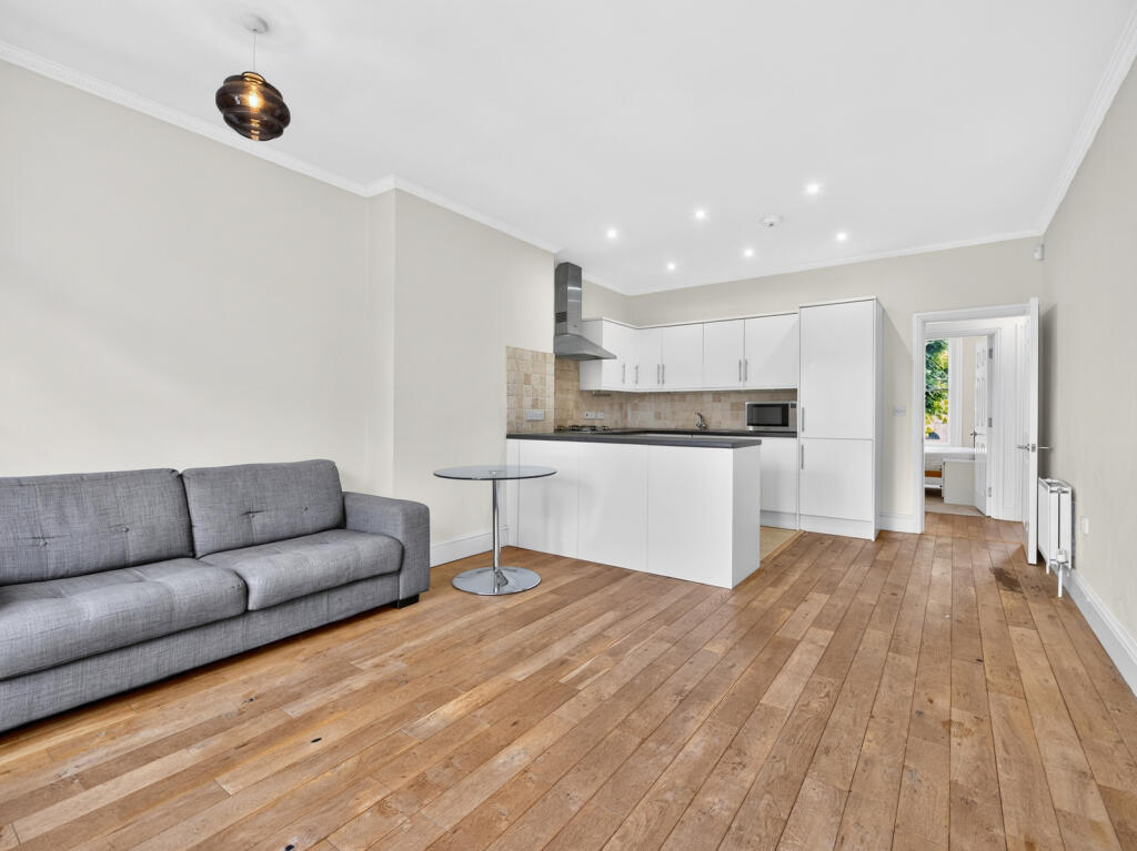 2 bed Apartment for rent in London. From Stirling Ackroyd Lettings - Dalston